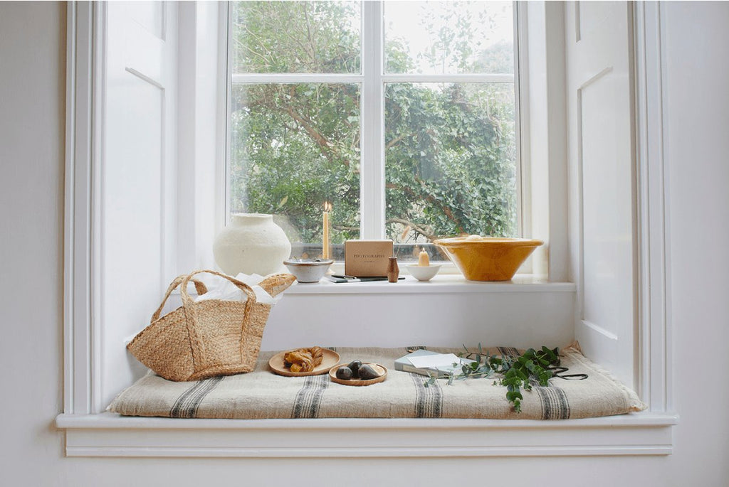 SPLASH OF SOLITUDE | The life-changing delight of quiet Mondays