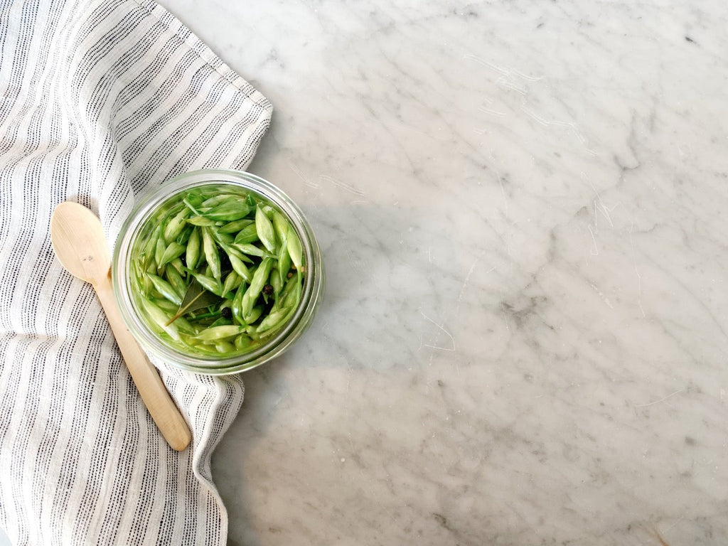 A recipe for pickling wild garlic buds