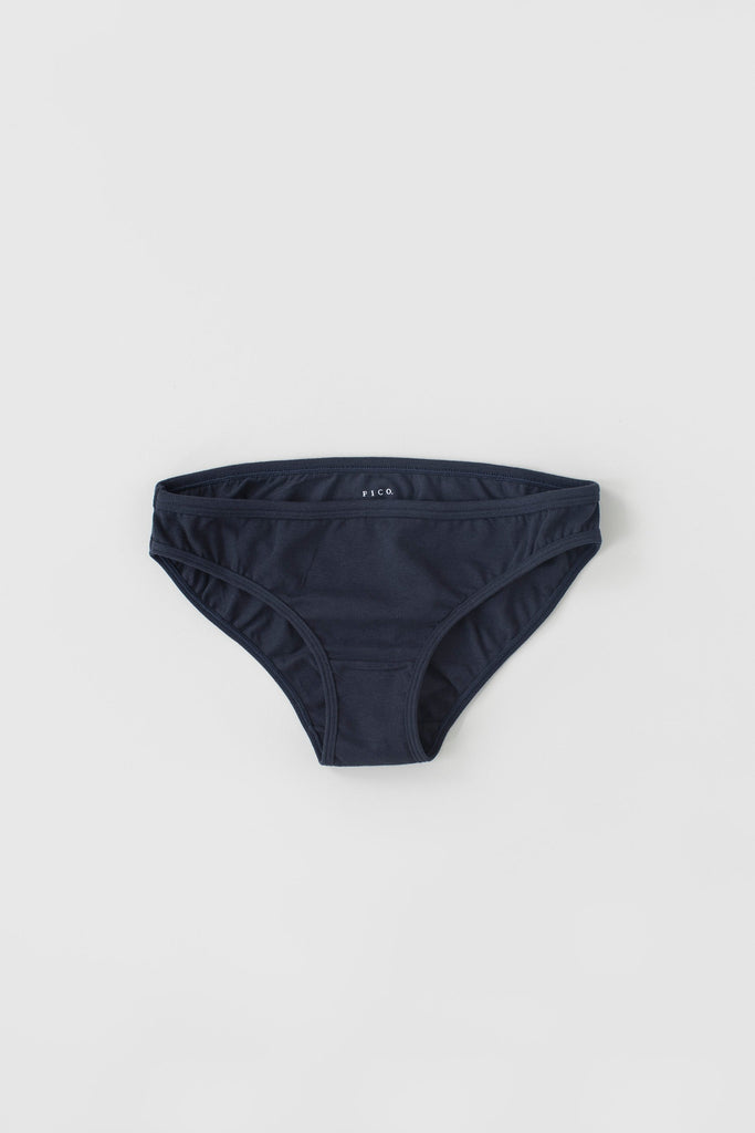 Super soft organic cotton low waist knickers in charcoal