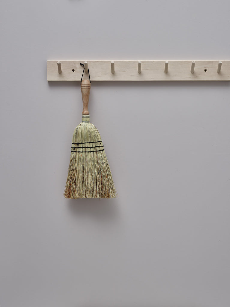 Redecker straw hand brush 