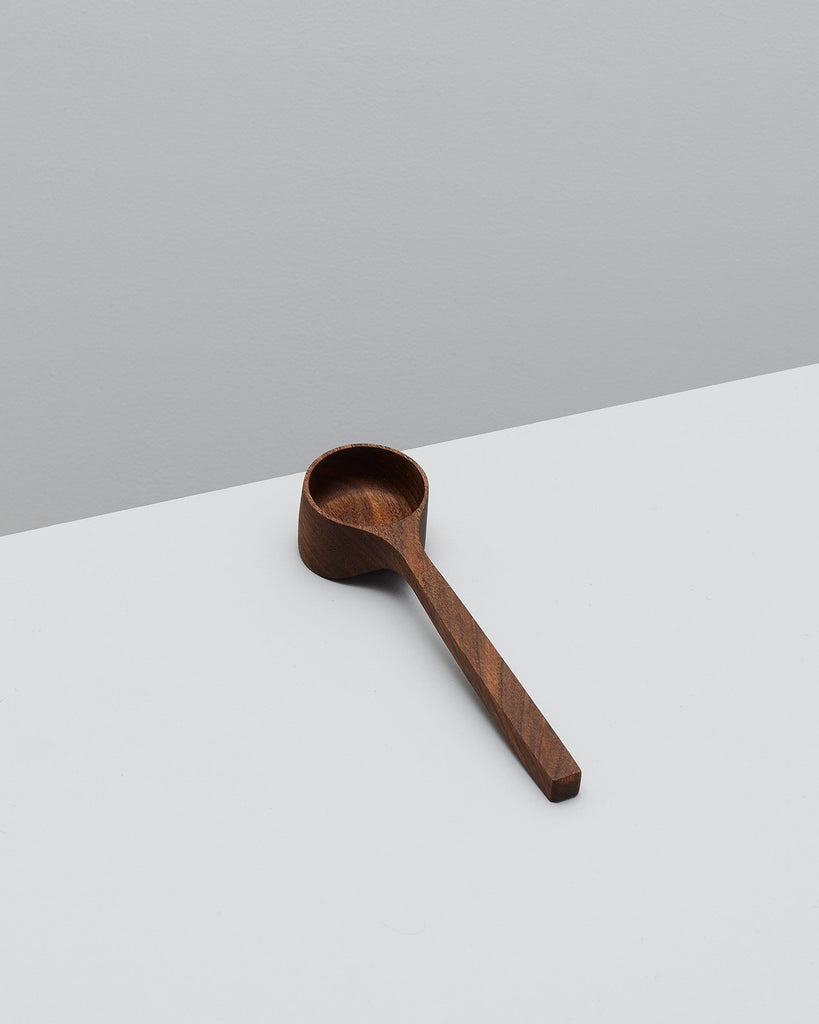 selwyn house wooden walnut coffee scoop